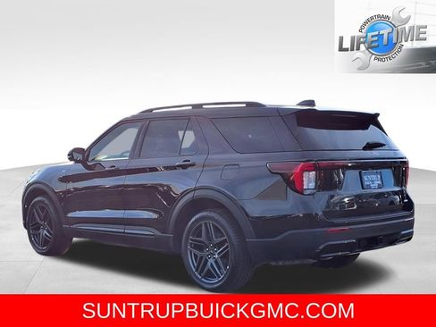 Used 2025 Ford Explorer ST-Line w/ ST-Line Street Pack image 35