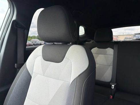 Used 2025 Chevrolet Trax RS w/ Driver Confidence Package FWD image 8