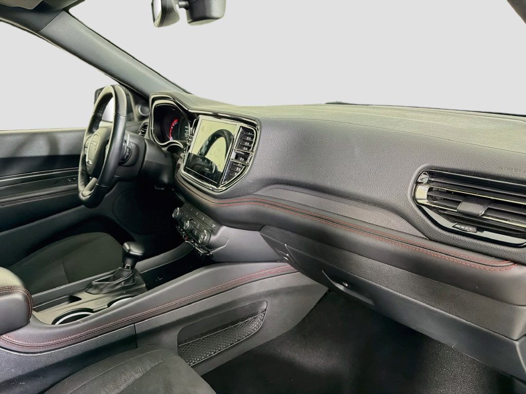 Used 2025 Dodge Durango GT RWD image 32