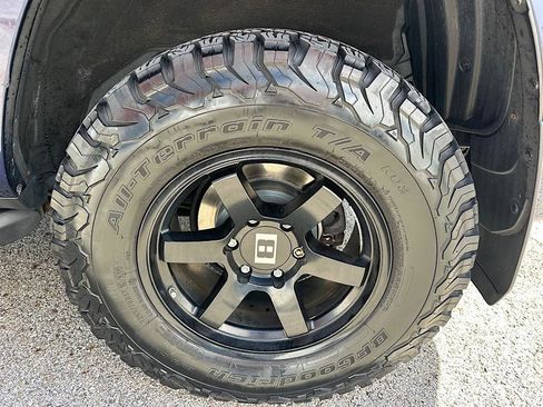 Certified 2018 Toyota 4Runner SR5 Premium AWD/4WD image 27