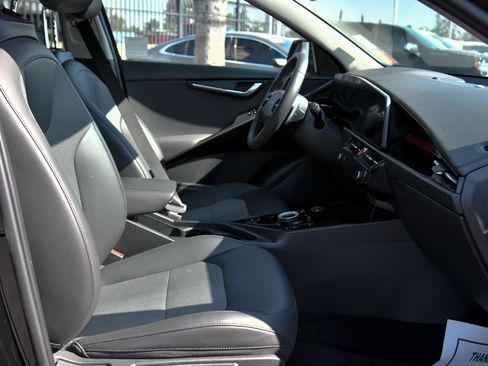 Used 2025 Kia Niro Wind FWD image 47