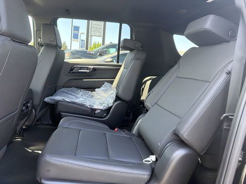 New 2026 Chevrolet Suburban LT w/ Comfort Package image 7