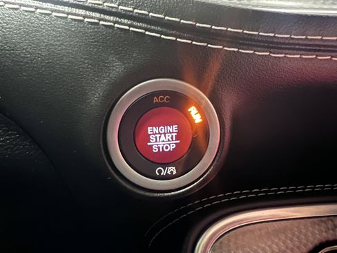 Used 2022 Dodge Challenger SRT Hellcat Redeye image 22