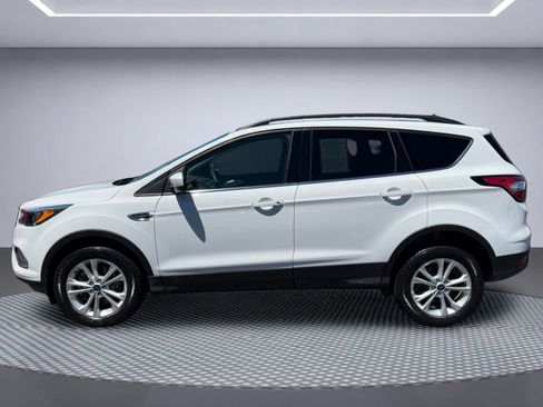Used 2018 Ford Escape SE AWD/4WD image 3
