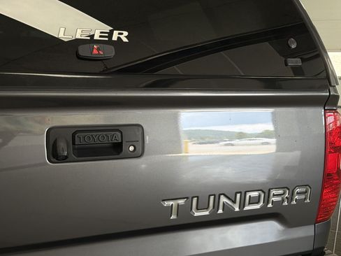 Used 2018 Toyota Tundra Limited w/ Limited Premium Package AWD/4WD image 46