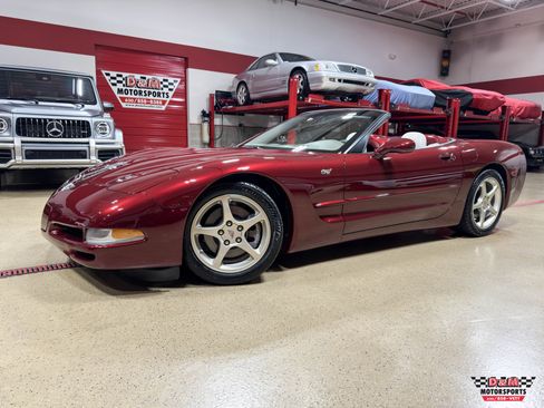 Used 2003 Chevrolet Corvette Convertible w/ Preferred Equipment Group1 image 1