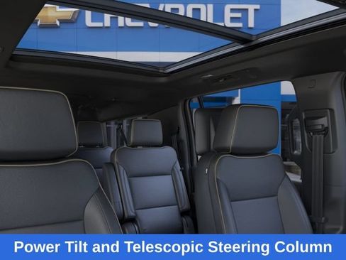 New 2026 Chevrolet Suburban Premier AWD/4WD image 25