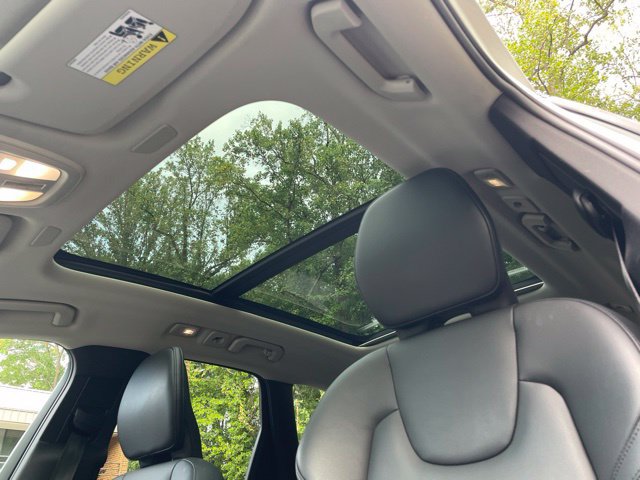 Certified 2024 Volvo XC60 B5 Core w/ Climate Package AWD/4WD image 24