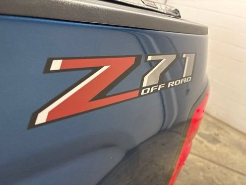 Used 2018 Chevrolet Silverado 1500 LT w/ All Star Edition AWD/4WD image 33