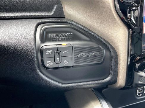 Used 2022 RAM 2500 Laramie AWD/4WD image 25
