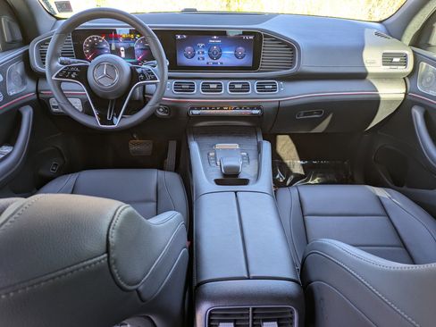 Used 2024 Mercedes-Benz GLE 350 4MATIC image 23