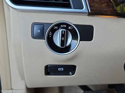 Used 2013 Mercedes-Benz ML 350 4MATIC image 16