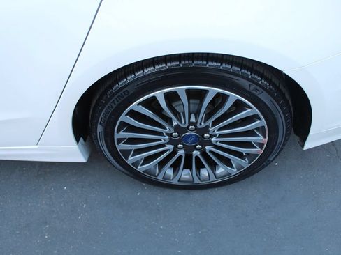 Used 2017 Ford Fusion Platinum FWD image 14