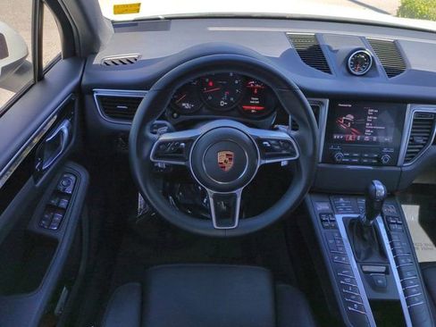 Used 2018 Porsche Macan image 15