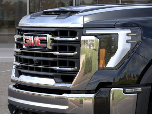 New 2026 GMC Sierra 2500 SLT image 13