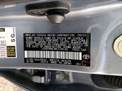 Used 2021 Toyota Corolla LE FWD image 31
