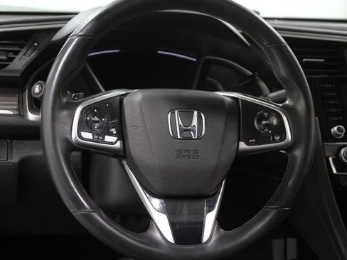 Used 2019 Honda Civic Touring image 7