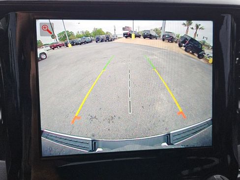 Used 2024 RAM 1500 Laramie AWD/4WD image 18