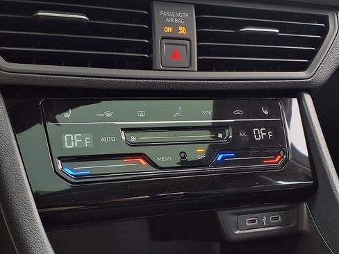 New 2026 Volkswagen Jetta SE image 17