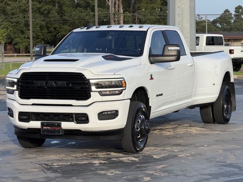 Used 2024 RAM 3500 Laramie w/ Night Edition AWD/4WD image 5