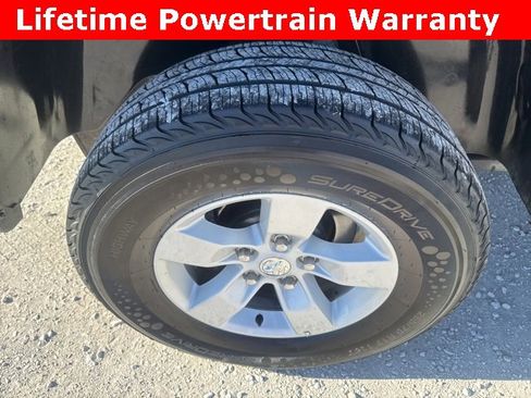 Used 2024 RAM 1500 Classic SLT image 10