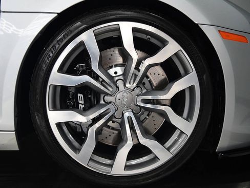 Used 2009 Audi R8 V10 AWD/4WD image 34