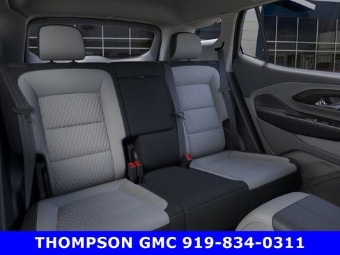 New 2023 GMC Terrain SLE image 17