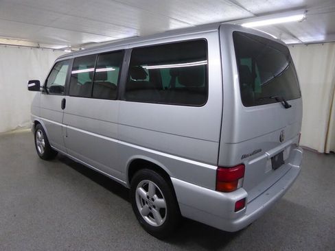 Used 2002 Volkswagen Eurovan MV FWD image 5