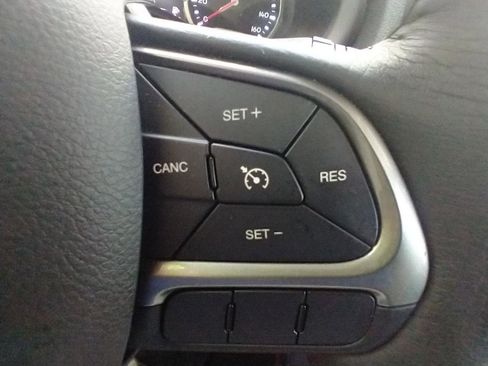 Used 2022 Jeep Renegade Latitude w/ Convenience Group image 26