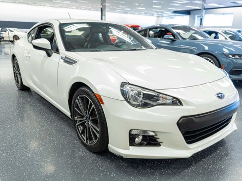 Used 2014 Subaru BRZ Limited w/ Popular Package #1B RWD image 3
