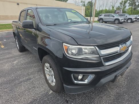 Used 2017 Chevrolet Colorado LT w/ LT Convenience Package RWD image 2