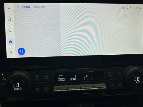 Used 2025 Toyota Grand Highlander AWD image 33