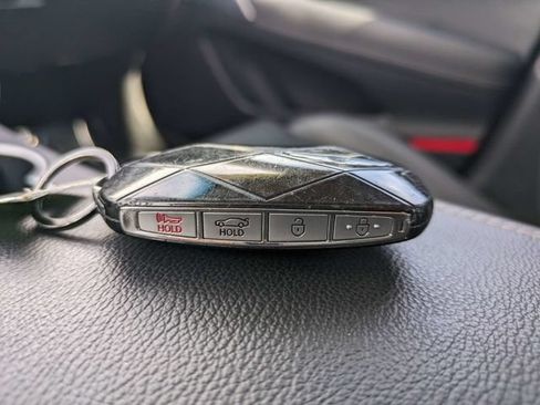 Used 2025 Genesis G70 2.5T RWD image 30