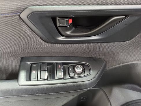 Used 2025 Subaru Forester Premium AWD/4WD image 17