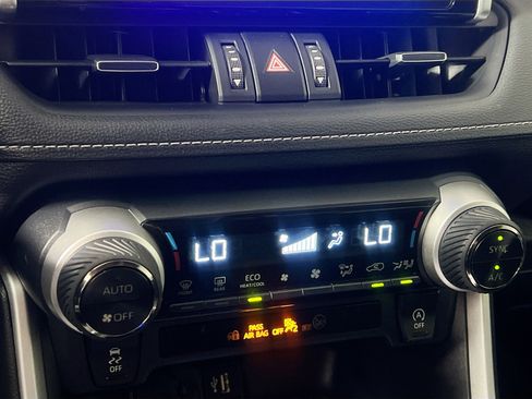Used 2024 Toyota RAV4 XLE Premium FWD image 27