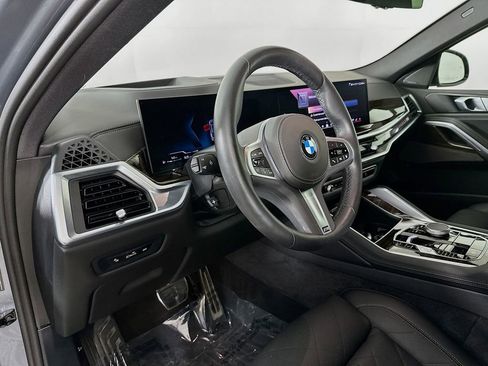 Used 2026 BMW X6 xDrive40i AWD/4WD image 14