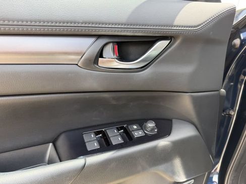 Used 2019 MAZDA CX-5 Touring FWD image 11