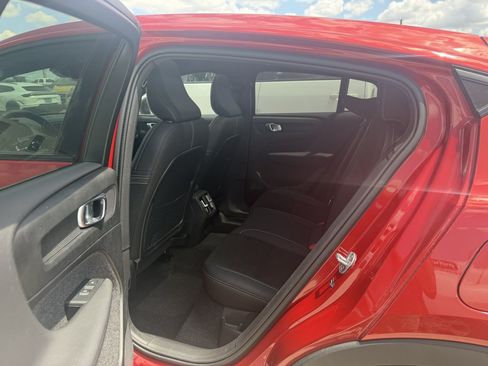 Used 2023 Volvo C40 P8 Recharge Plus w/ Climate Package AWD/4WD image 24