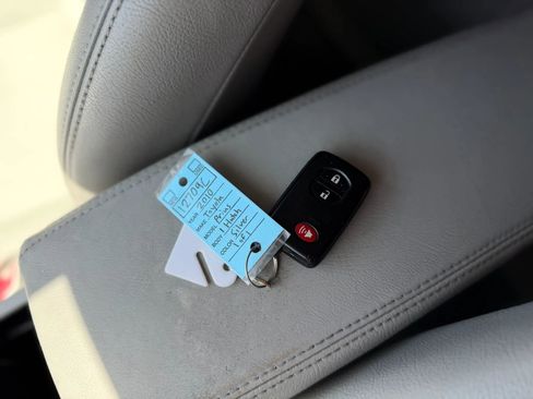 Used 2010 Toyota Prius One FWD image 2