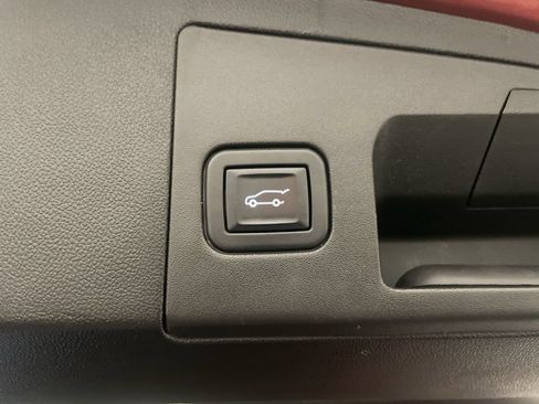 Used 2022 Cadillac XT5 Sportv w/ Platinum Package AWD/4WD image 31