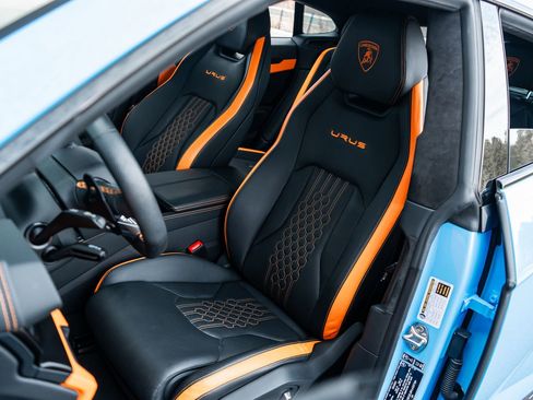 Used 2023 Lamborghini Urus S image 26
