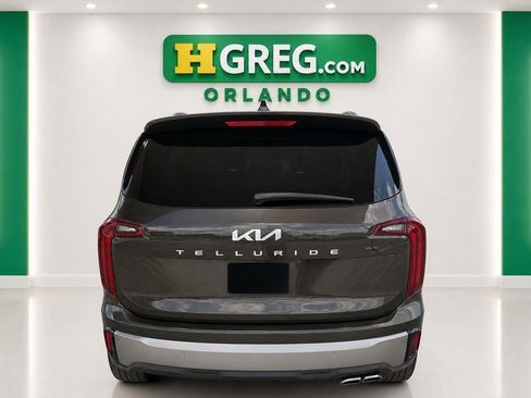 Used 2025 Kia Telluride S FWD image 8