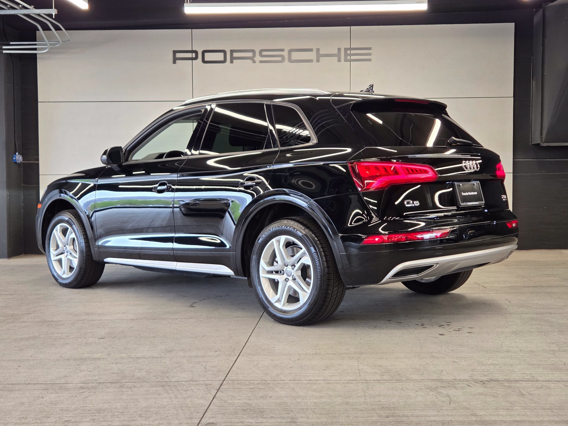 Used 2018 Audi Q5 2.0T Premium AWD/4WD image 3