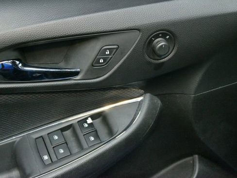 Used 2018 Chevrolet Cruze LT w/ RS Package FWD image 17