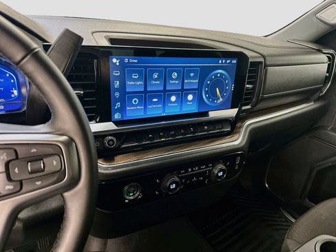 Used 2024 Chevrolet Silverado 1500 LT AWD/4WD image 26