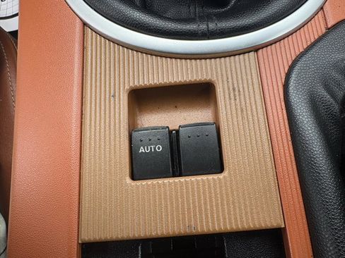 Used 2006 MAZDA MX-5 Miata Grand Touring w/ Premium Pkg image 42