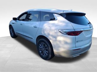 Used 2024 Buick Enclave Essence w/ LPO, Floor Liner Package video 2