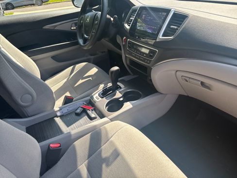 Used 2016 Honda Pilot EX image 18
