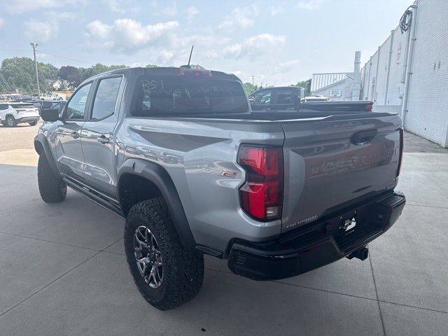 New 2026 Chevrolet Colorado ZR2 w/ Technology Package AWD/4WD image 8
