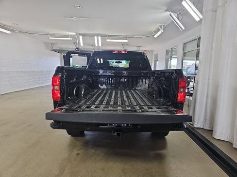 Used 2017 Chevrolet Silverado 1500 Custom w/ Custom Convenience Package AWD/4WD image 15